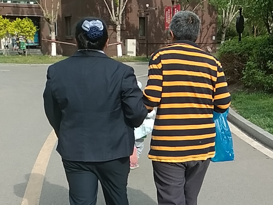 業(yè)主不慎摔傷，魯商服務(wù)哈爾濱鳳凰城項(xiàng)目緊急救助溫暖人心